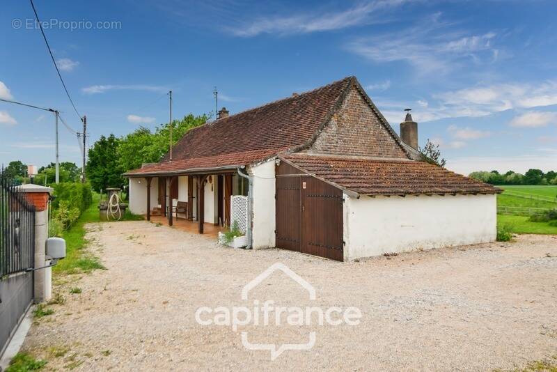 Maison à SAINT-GERMAIN-DU-BOIS