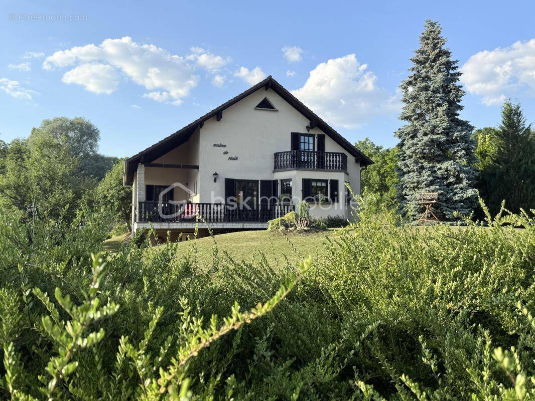 Maison à PUTTELANGE-AUX-LACS