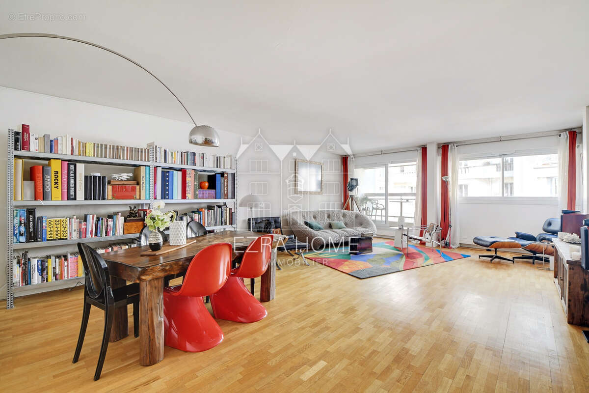 Appartement à PARIS-7E