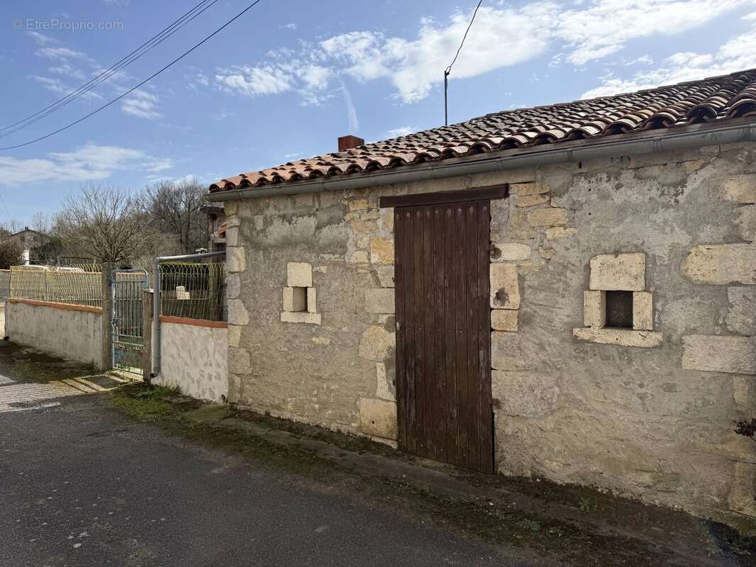 Maison à TAIZE-AIZIE