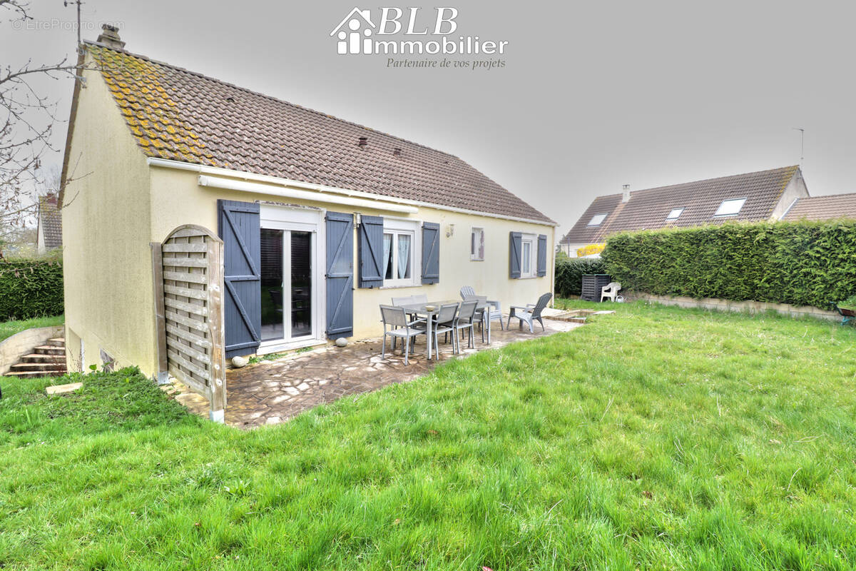 Maison à ABLIS