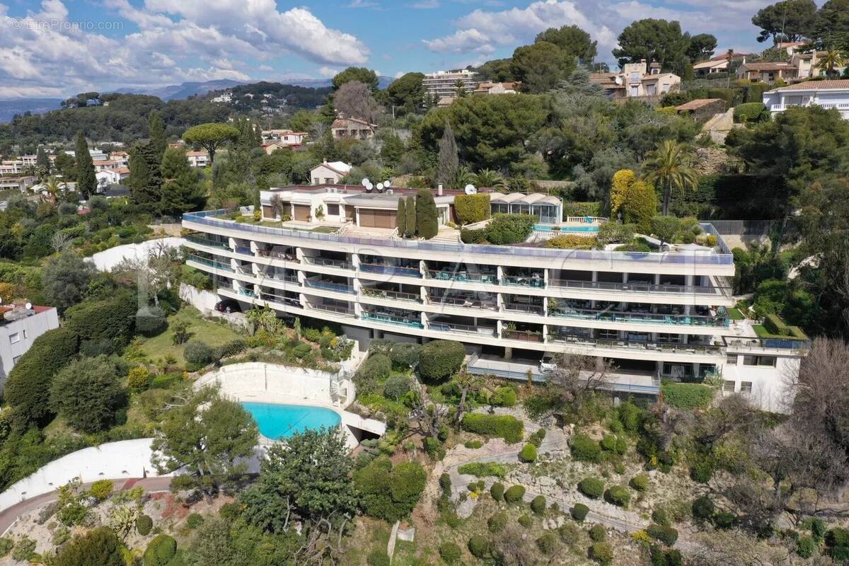 Appartement à LE CANNET