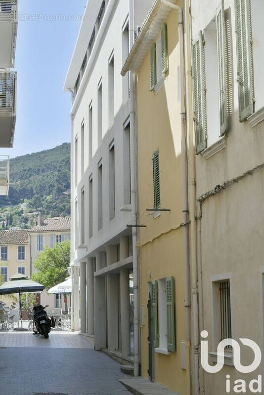 Photo 1 - Maison à LA VALETTE-DU-VAR