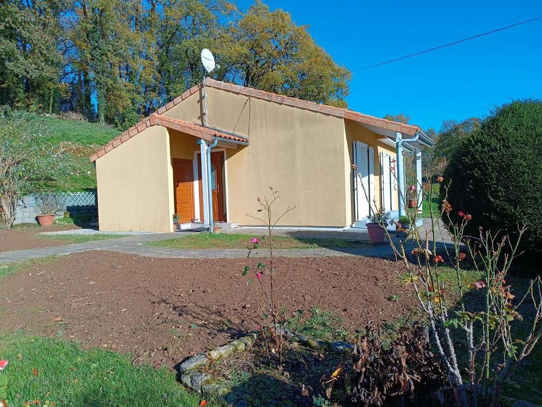 Maison à TAIZE-AIZIE
