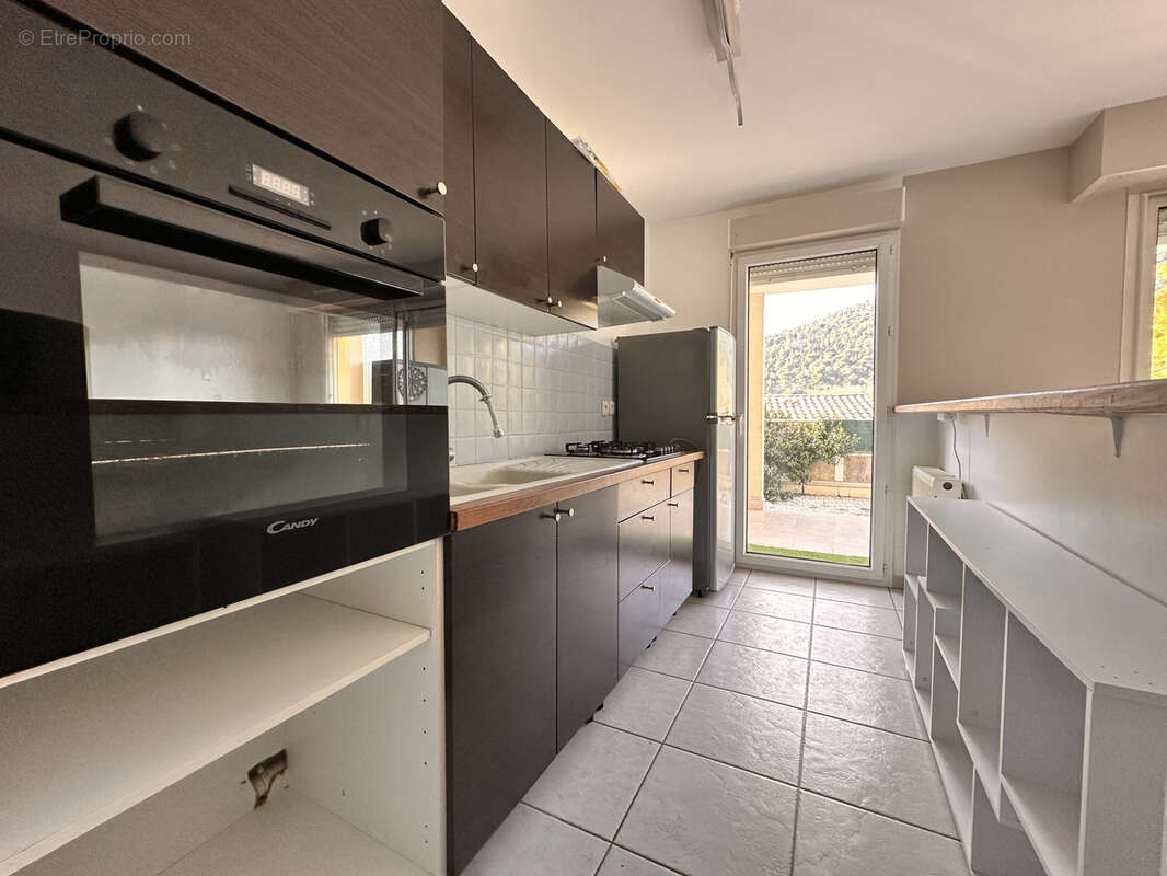 Appartement à EZE