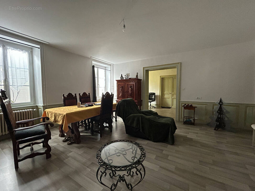 Appartement à LURE