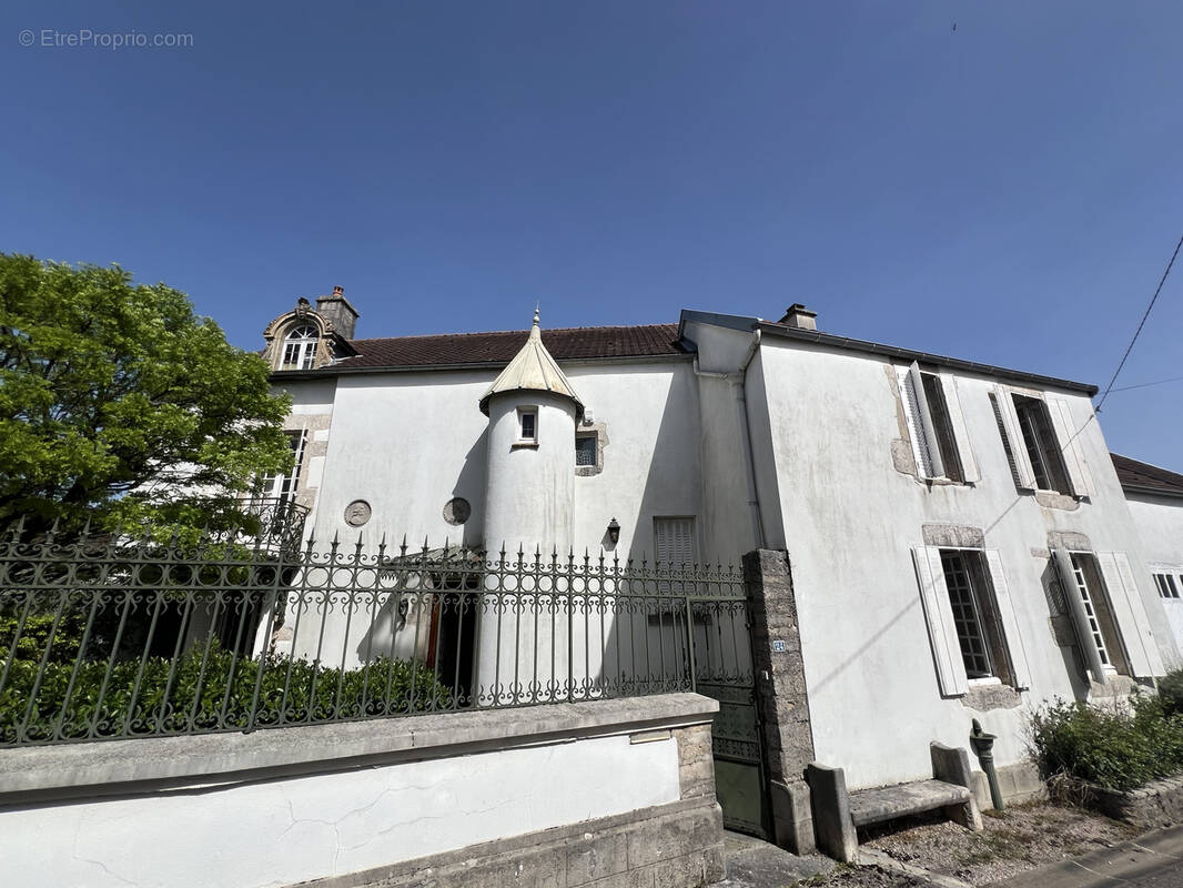 Maison à LAIGNES