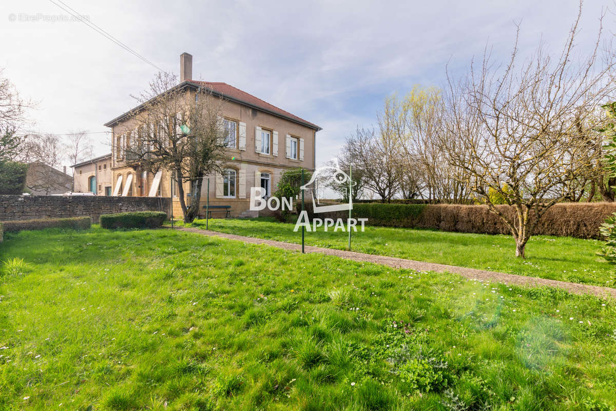 Maison à RONCOURT