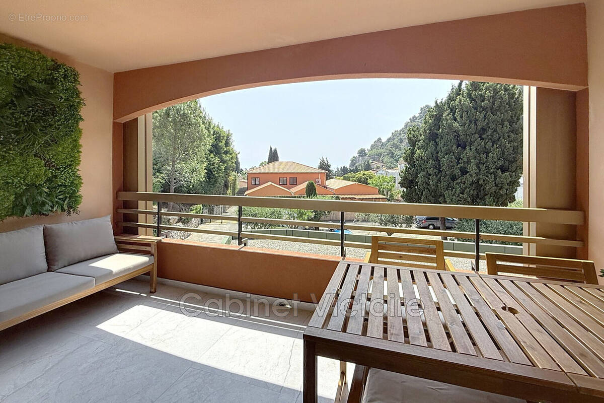 Appartement à EZE