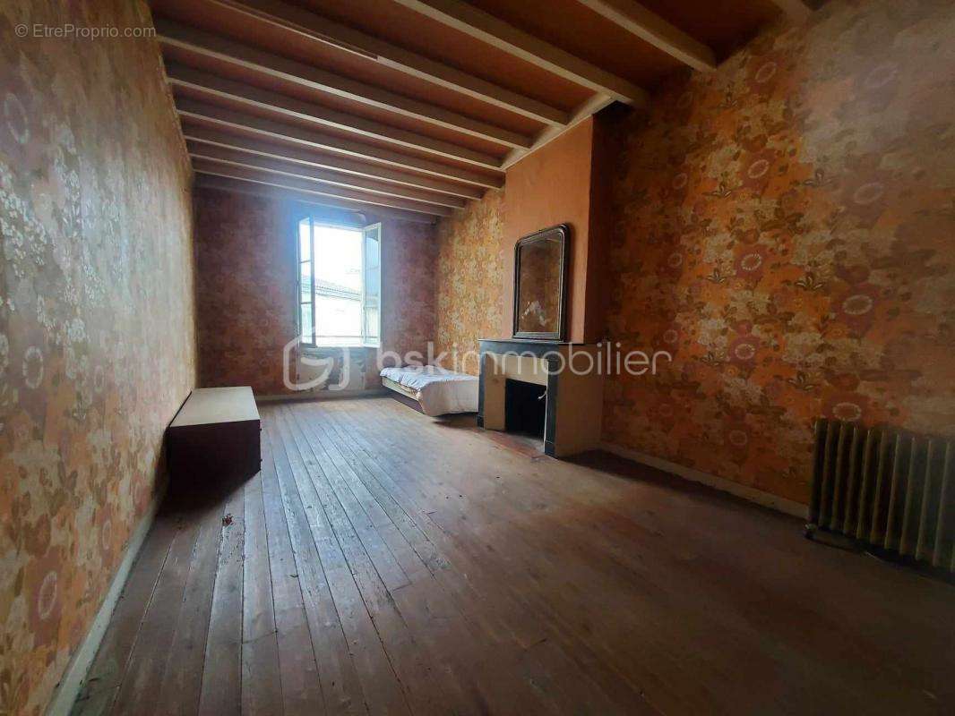 Maison à CASTILLON-LA-BATAILLE
