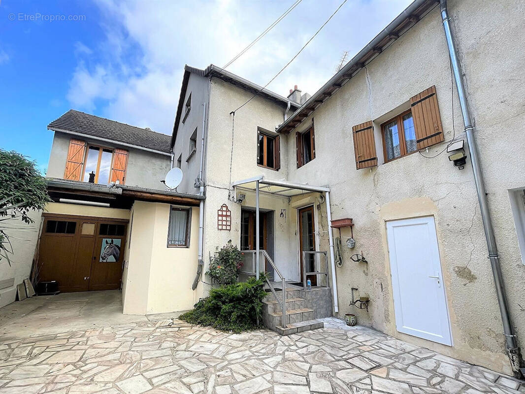 Maison à SAINT-LEU-LA-FORET
