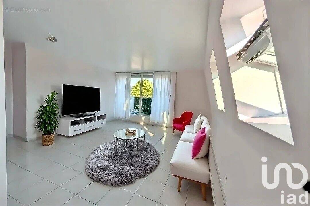 Photo 1 - Appartement à SARCELLES