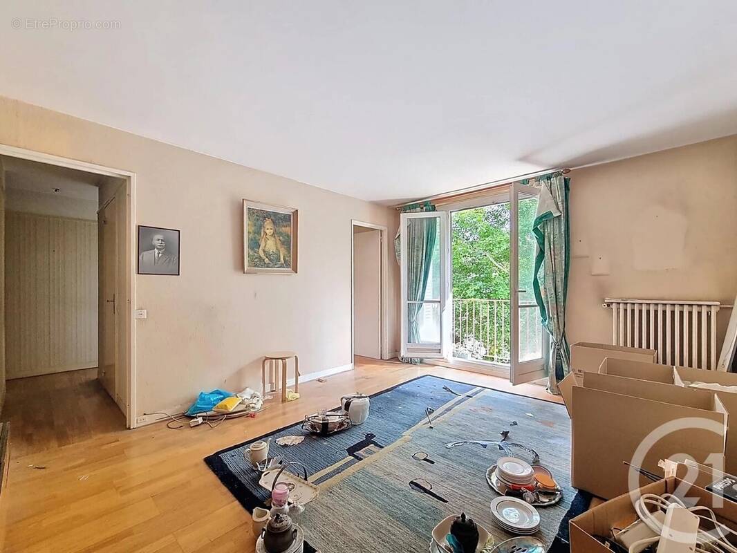 Appartement à COLOMBES