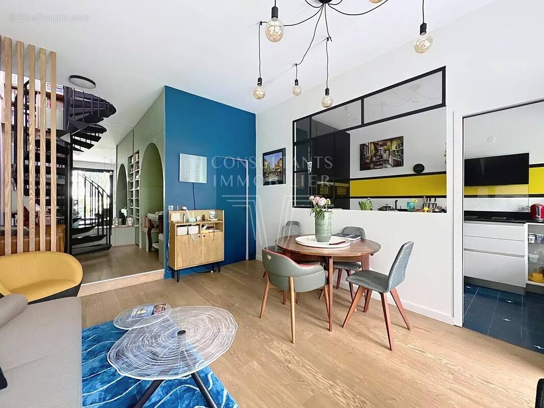 Appartement à PARIS-15E