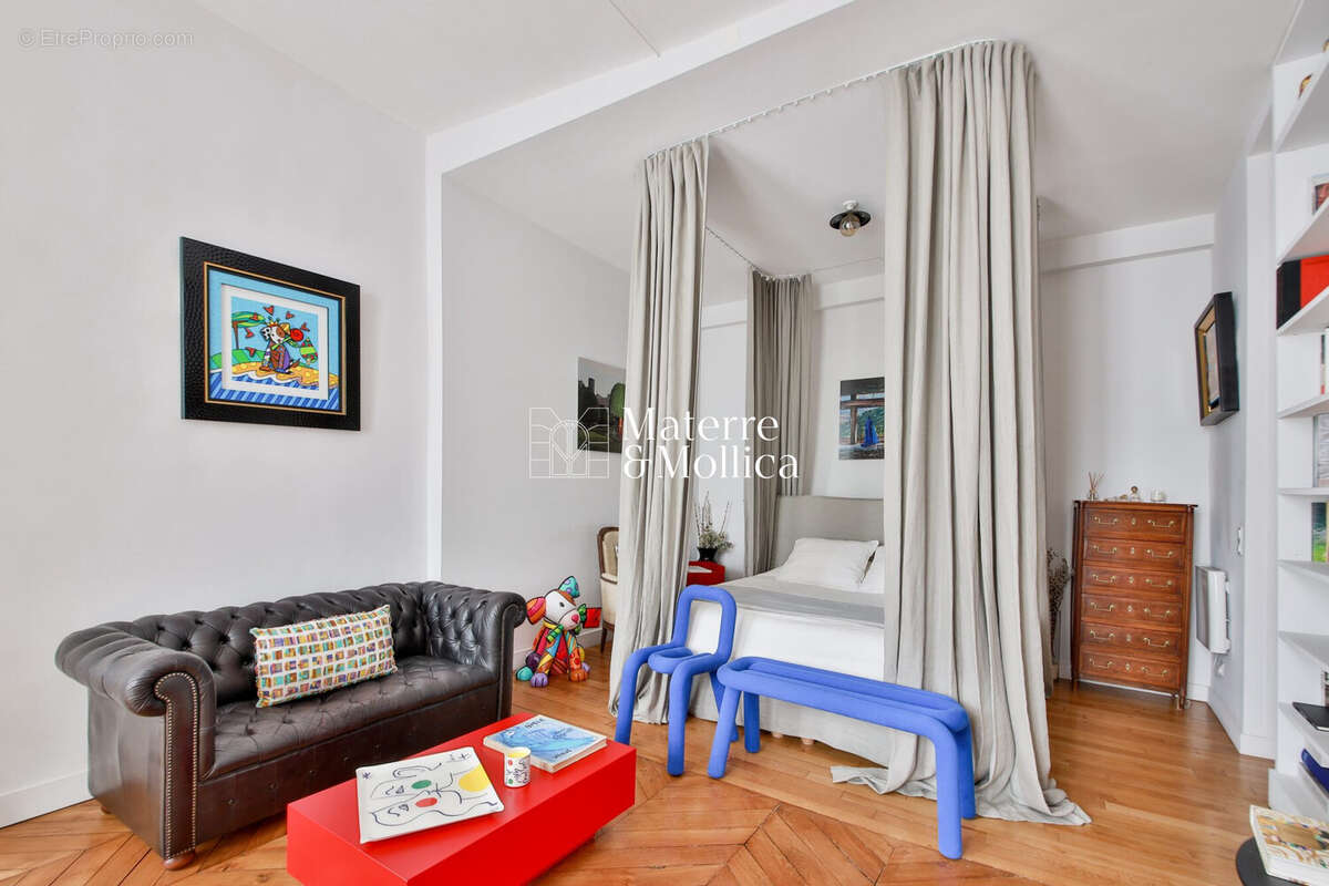 Appartement à PARIS-6E