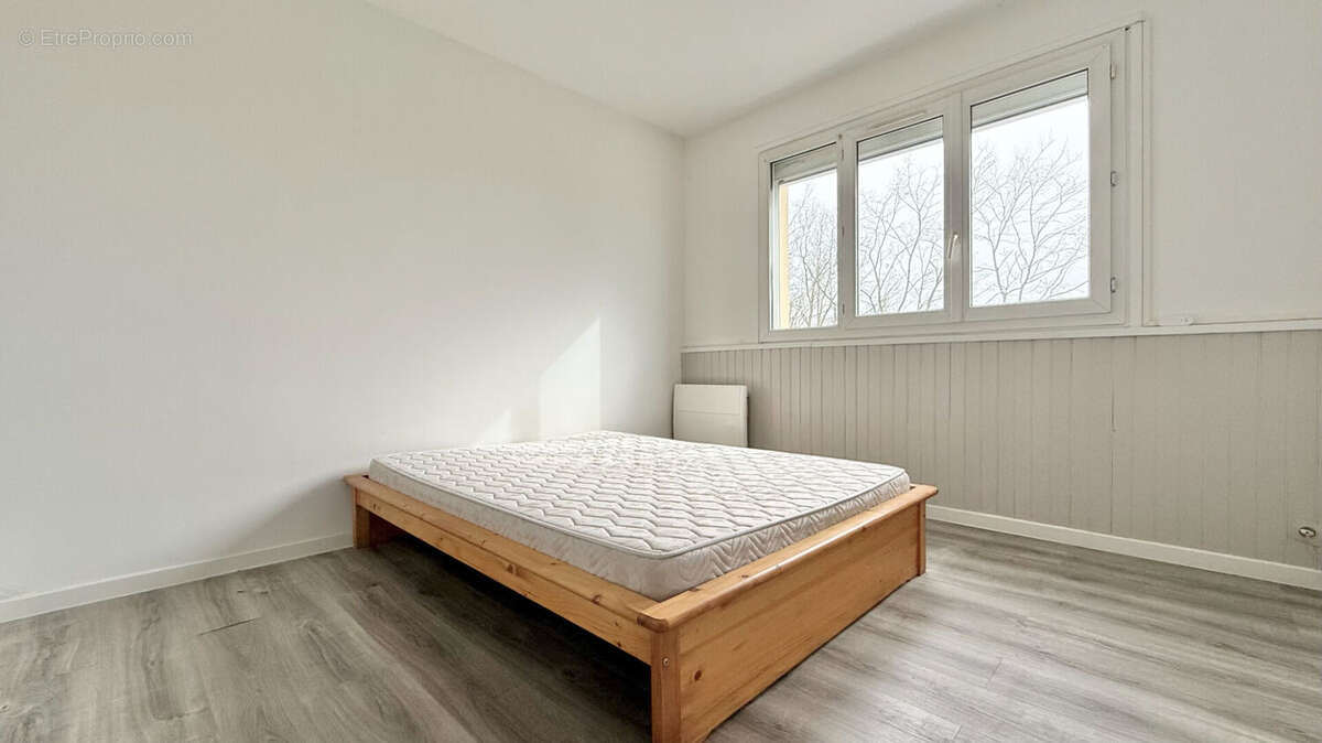 Appartement à CORBEIL-ESSONNES