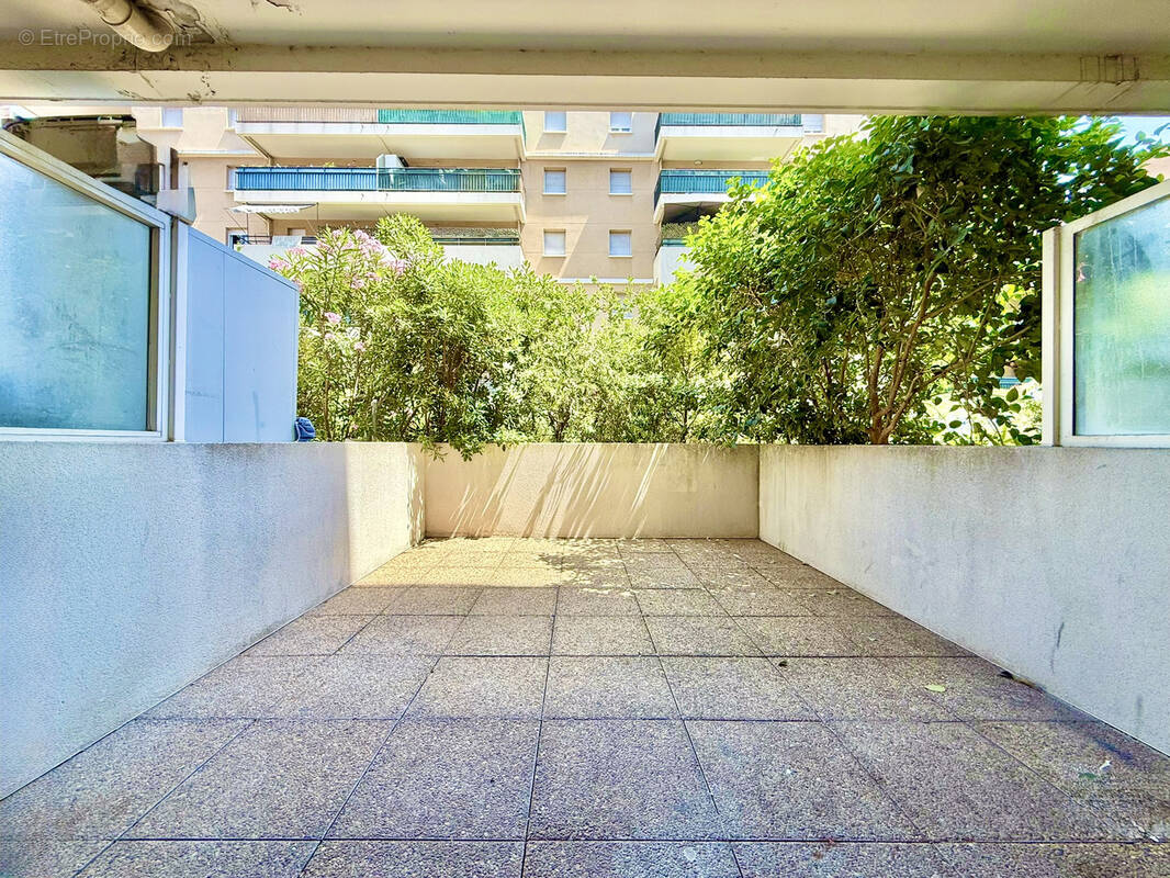 Appartement à MARSEILLE-3E