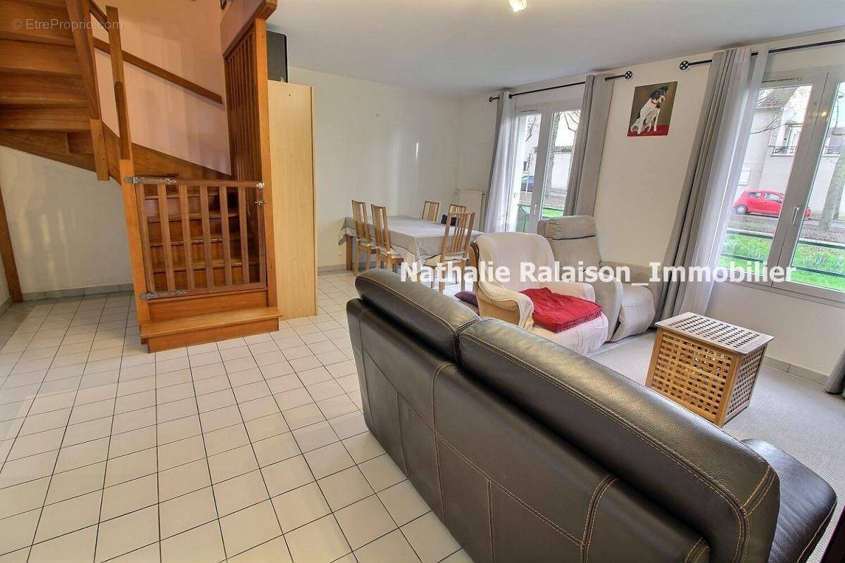 Maison à PLAISIR