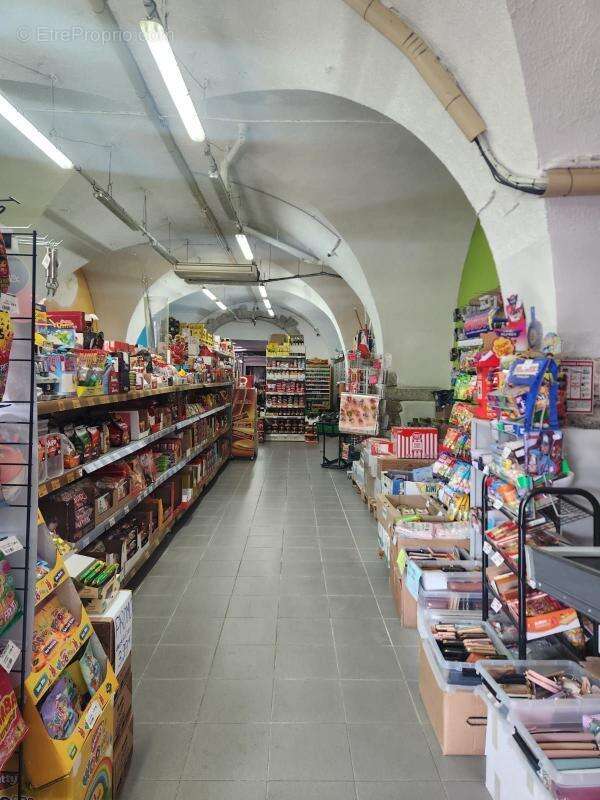 Commerce à ALES