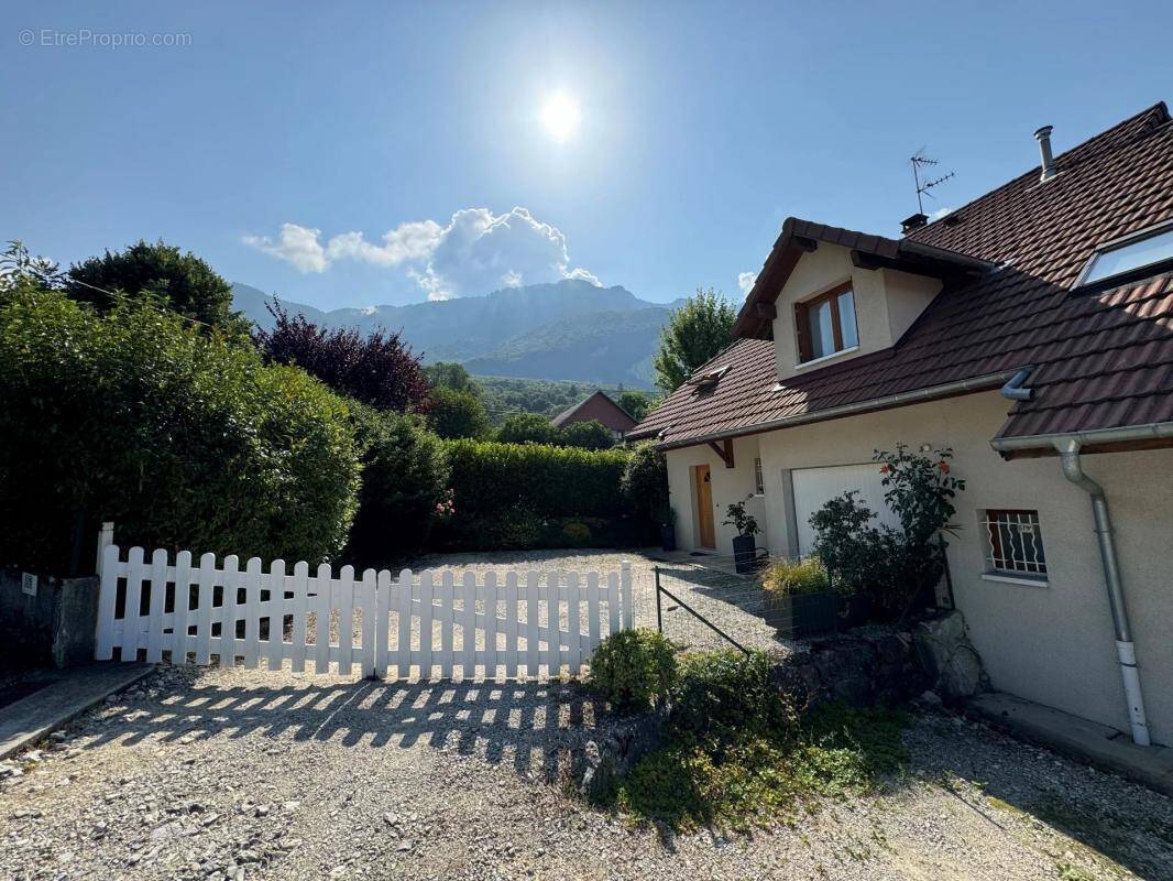 Maison à DRUMETTAZ-CLARAFOND