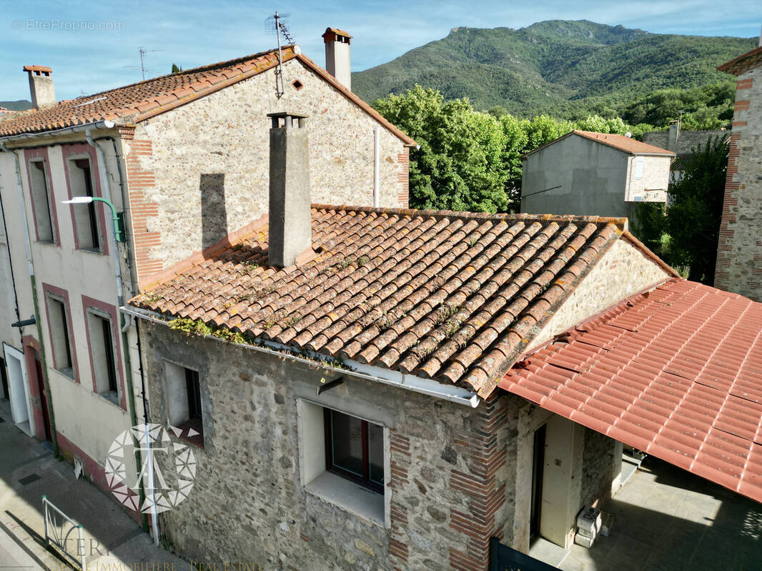 Maison à LAROQUE-DES-ALBERES