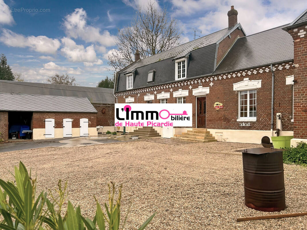 Maison à NESLE