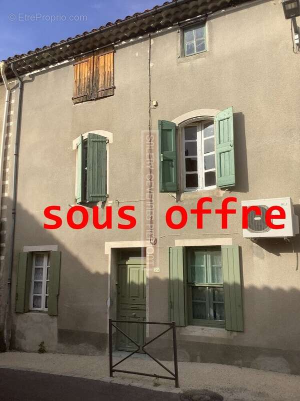 Maison à LEZAN