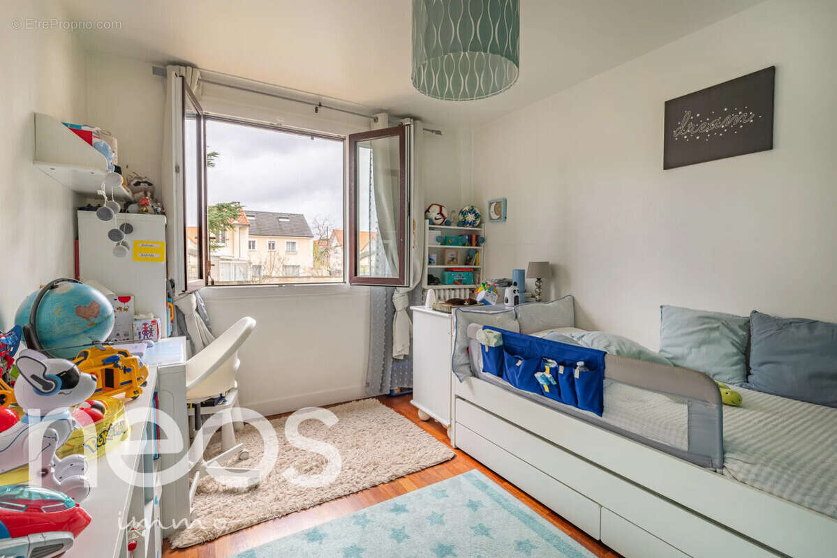 Appartement à SAINT-MAUR-DES-FOSSES