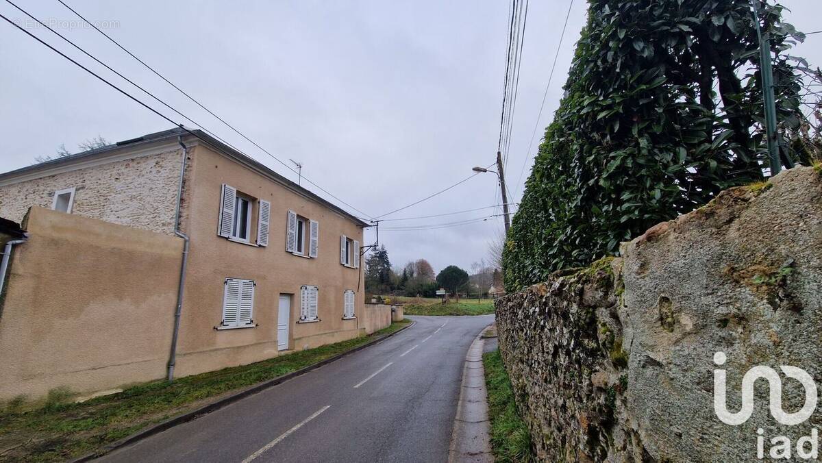 Photo 1 - Maison à MARINES