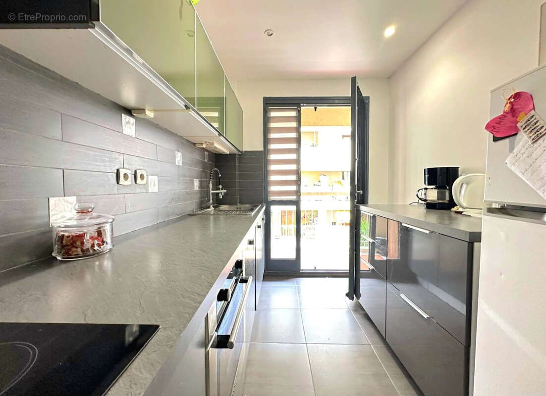 Appartement à MARSEILLE-8E