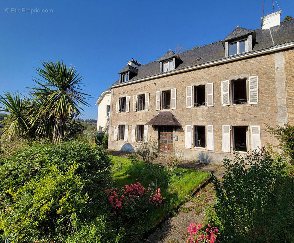 Maison à QUIMPERLE