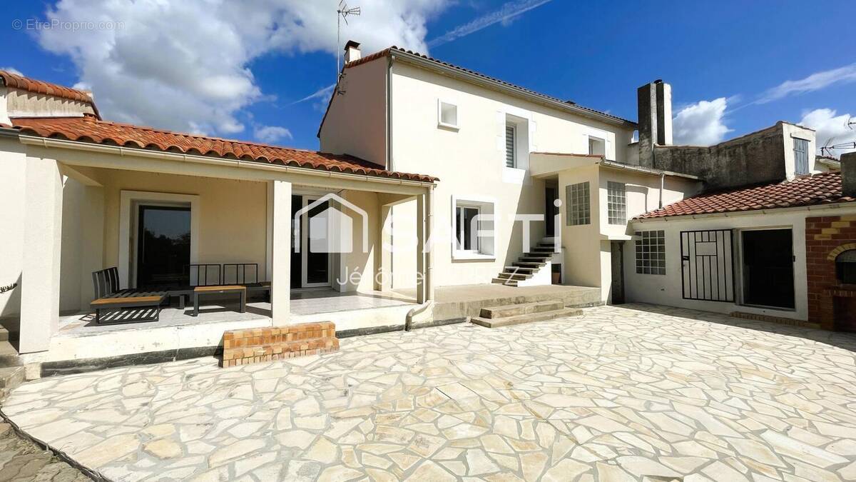 Photo 1 - Maison à SAINT-MICHEL-EN-L&#039;HERM