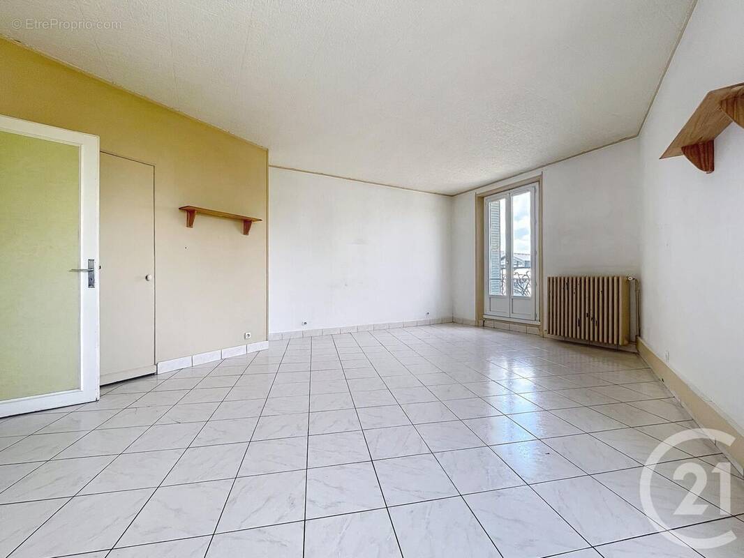 Appartement à MONTEREAU-FAULT-YONNE