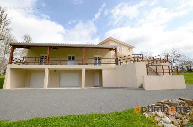Maison à EXIDEUIL