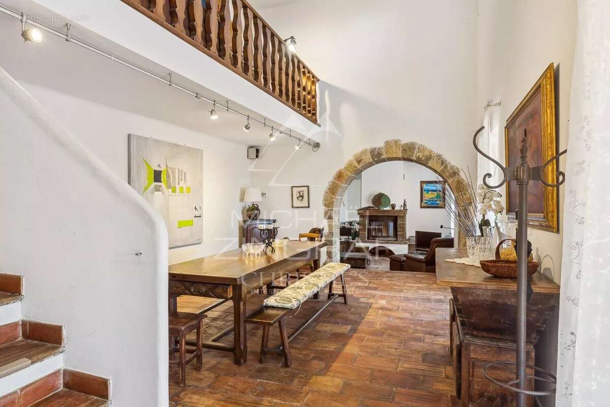 Maison à SEILLANS