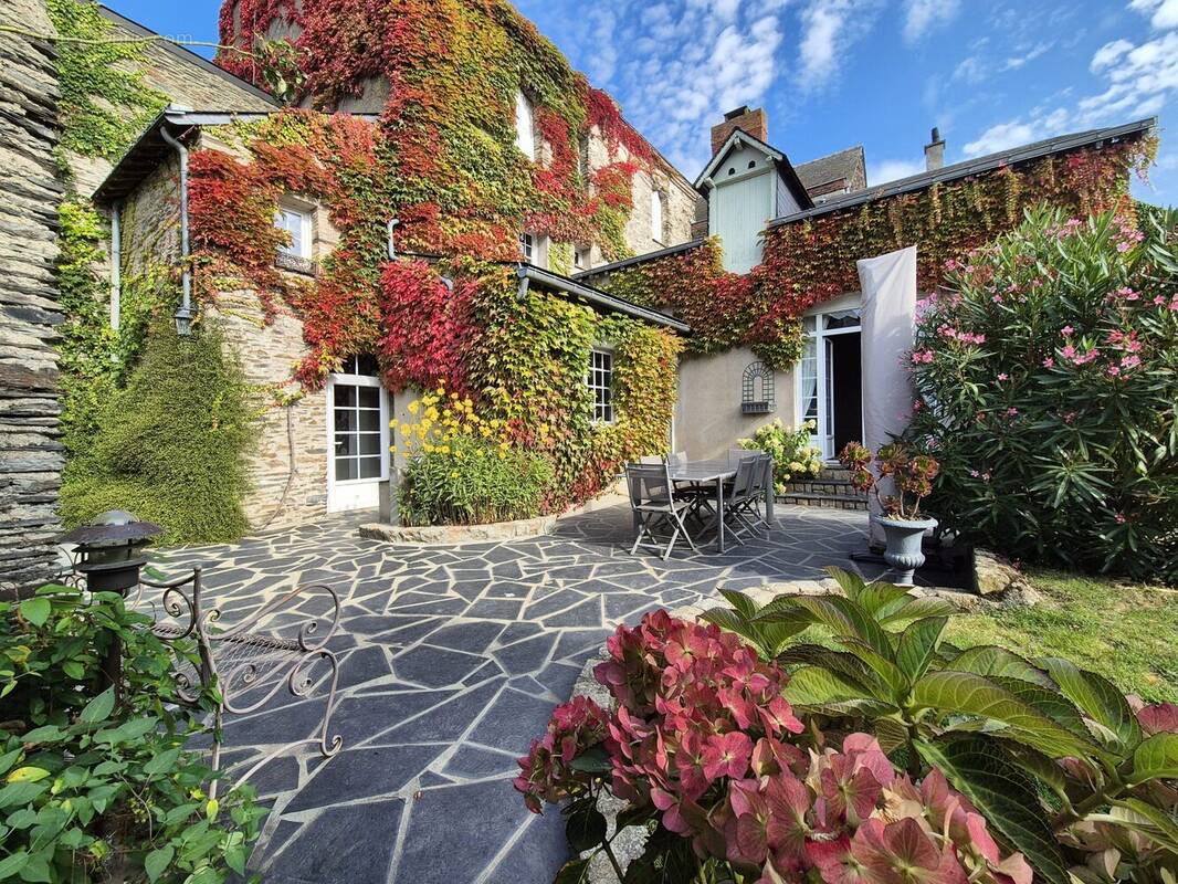 Maison à LA POUEZE