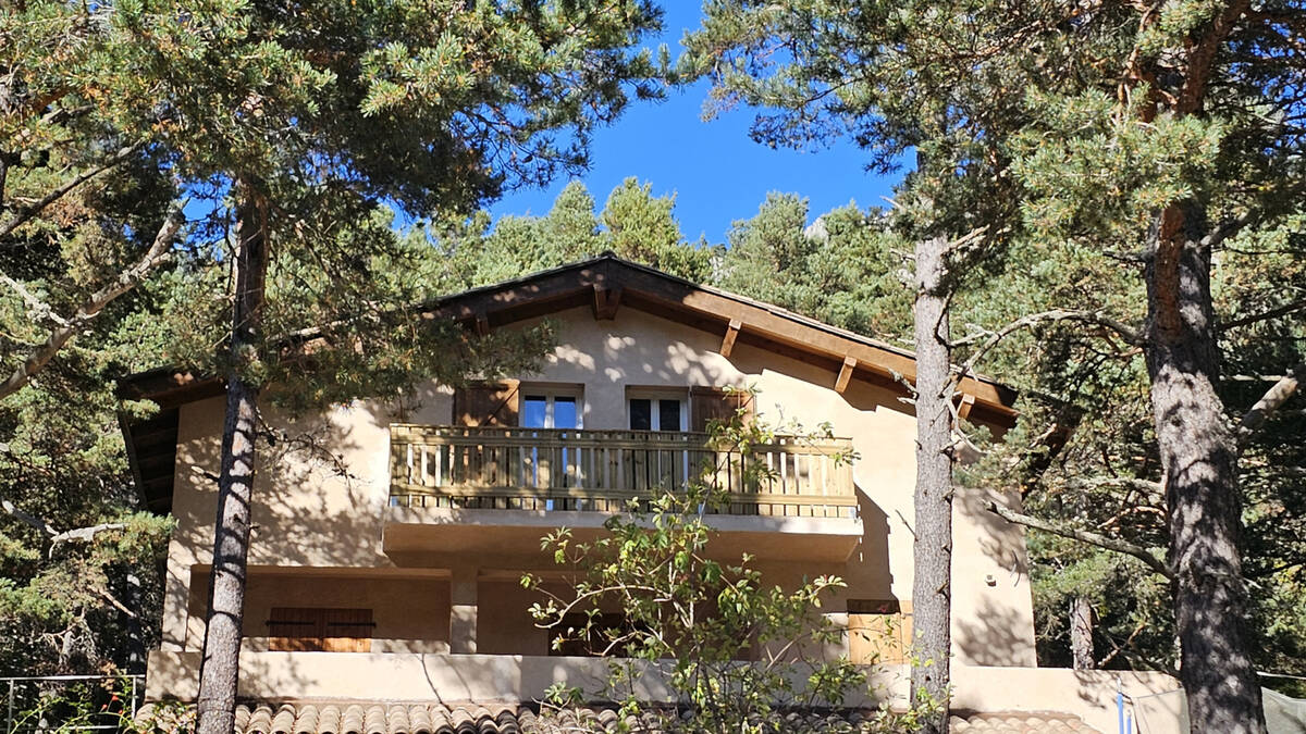 Appartement à CAILLE