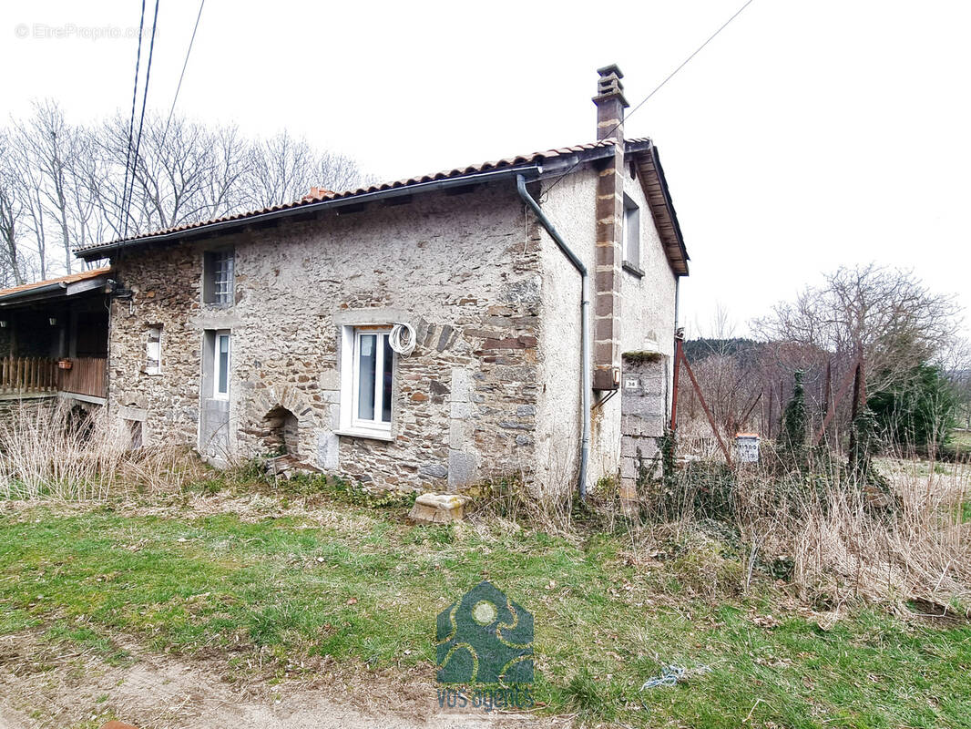 Maison à ARLANC