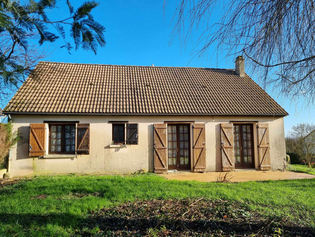 Maison à SAINT-CALAIS