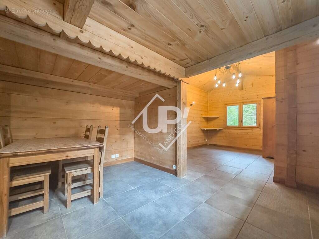 Maison à BONNEVILLE