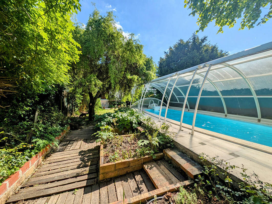 Maison à ROSNY-SOUS-BOIS