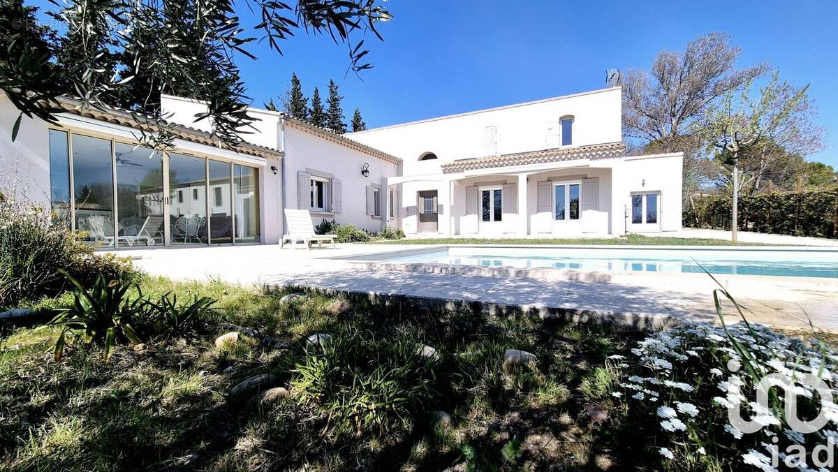 Photo 1 - Maison à L&#039;ISLE-SUR-LA-SORGUE