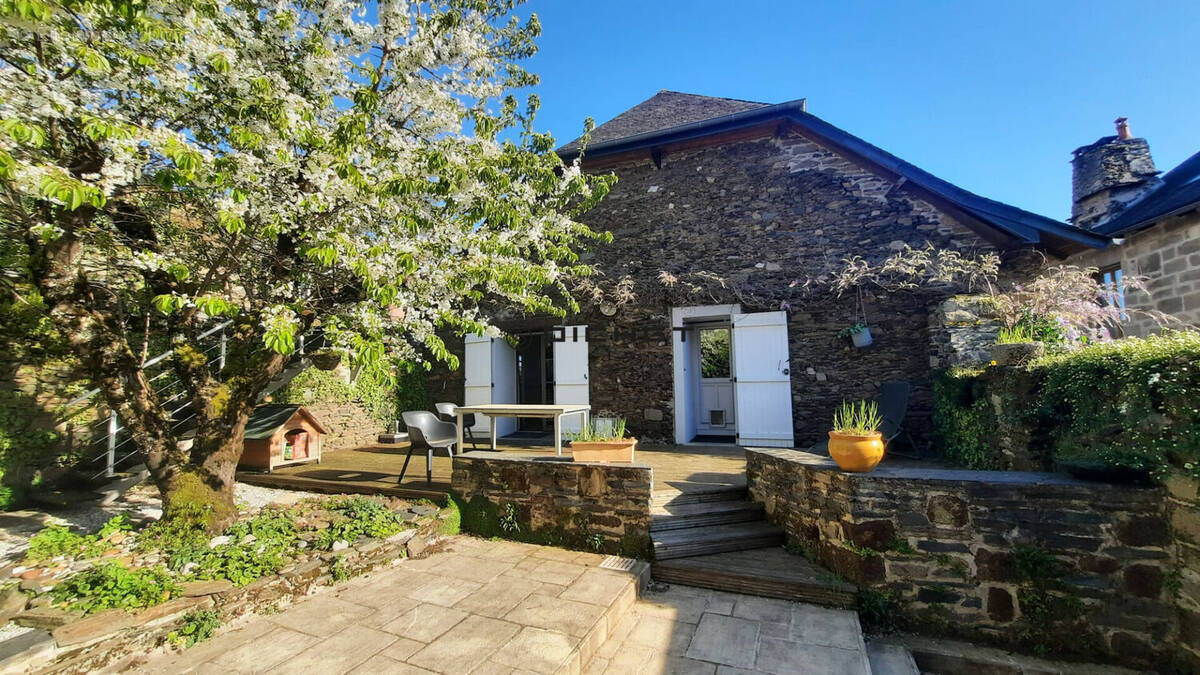 Maison à DONZENAC
