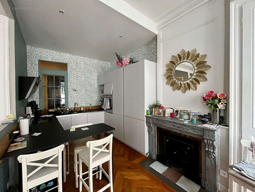 Appartement à LYON-6E