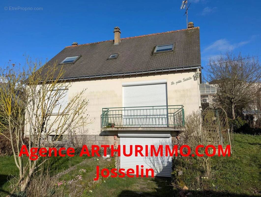 Maison à JOSSELIN