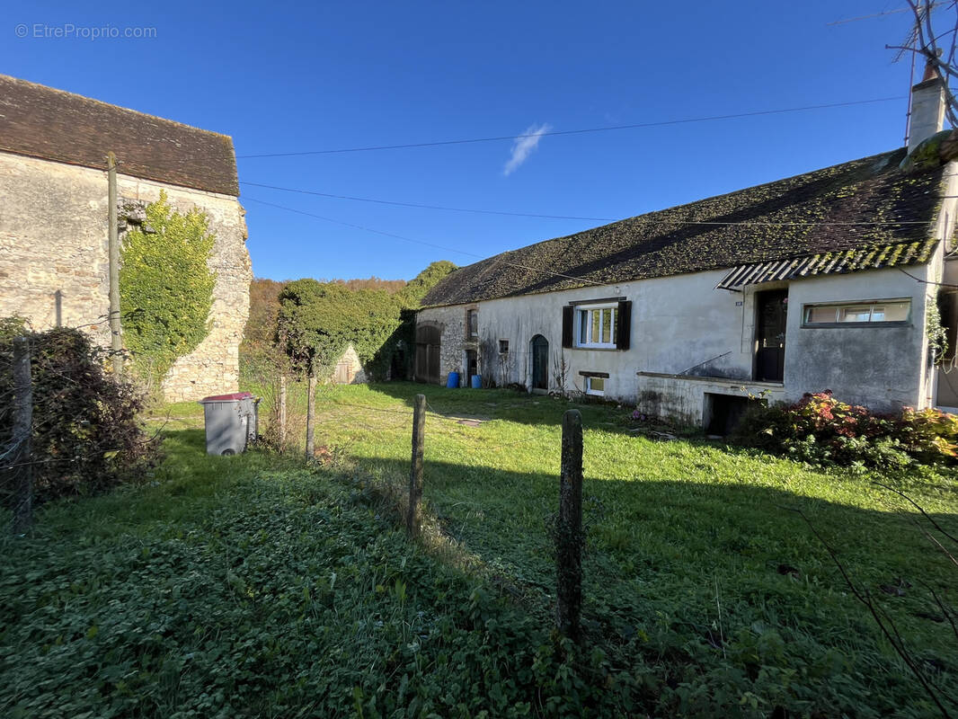 Maison à EGREVILLE