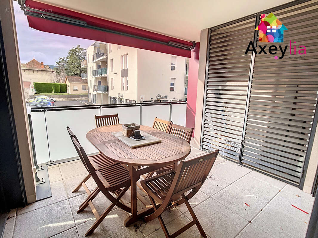 Appartement à RENAISON