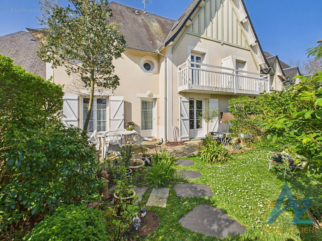 Maison à MERVILLE-FRANCEVILLE-PLAGE