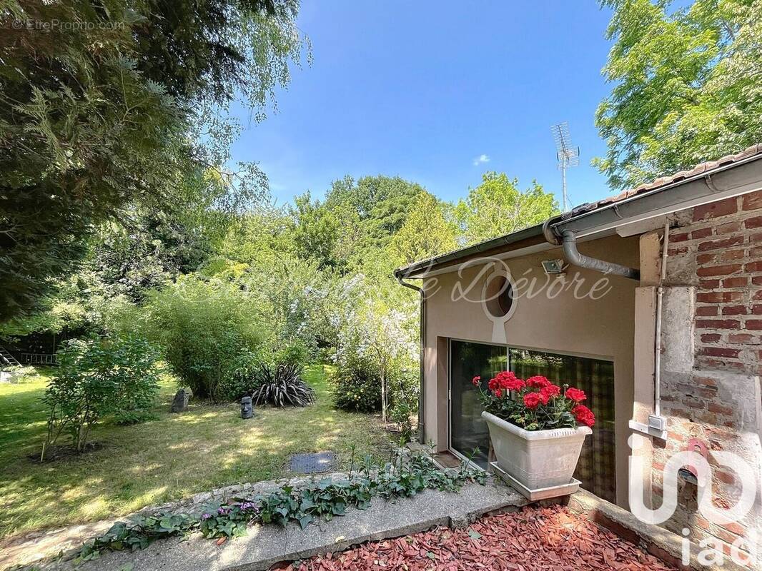 Photo 1 - Maison à MONTLIGNON