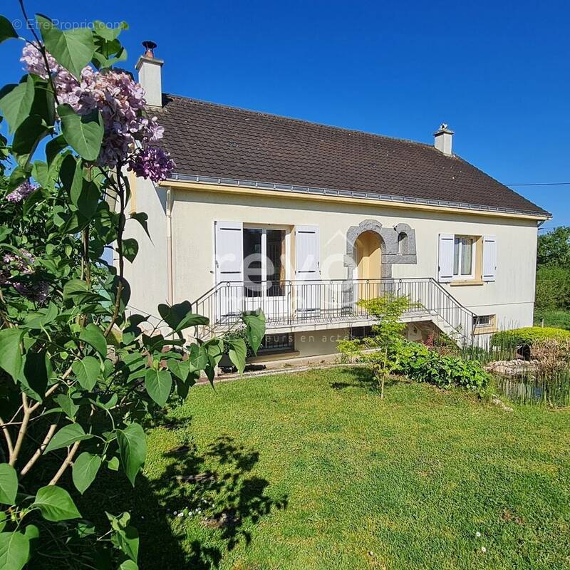 Maison à LE LOROUX-BOTTEREAU